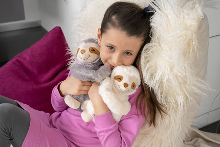 Habibi warmteknuffel knuffelende luiaard moeder en jong 23x19 cm - grijs, off-white