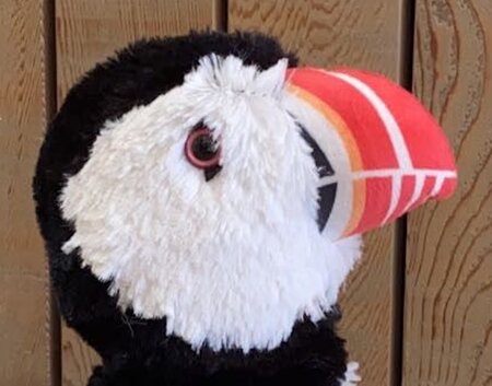 Cozy Time Papegaaiduiker warmteknuffel 30 cm wit/oranje/zwart 