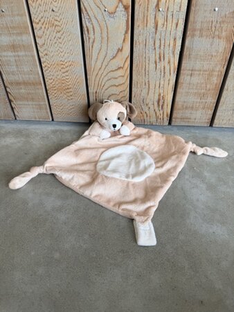 Knuffeldoekje hond 25x25 cm - creme bruin