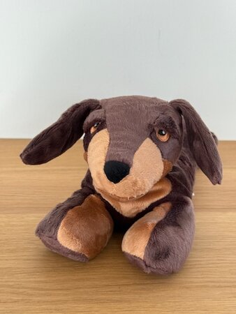 Habibi Plush warmteknuffel teckel 35 cm - bruin - geschikt voor oven en magnetron
